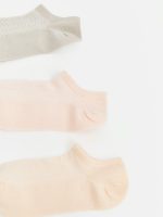 Patterned Women's Sneaker Socks 5 Pack - Image 2