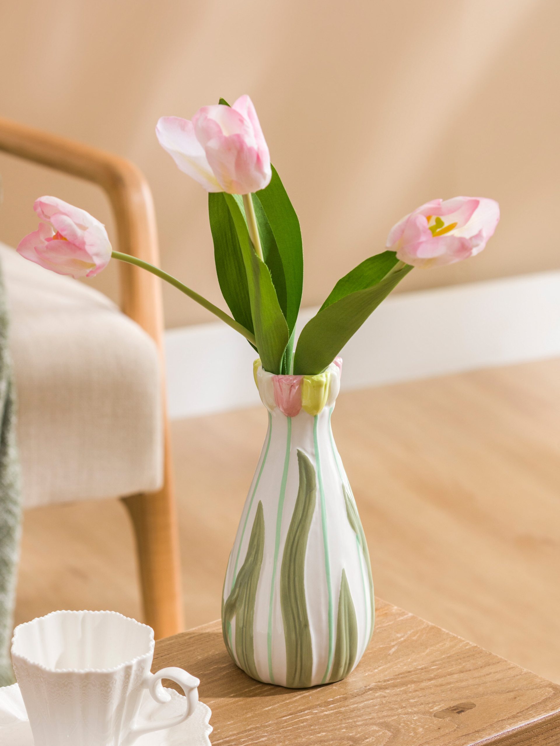 Flower Figured Ceramic Vase 20 cm