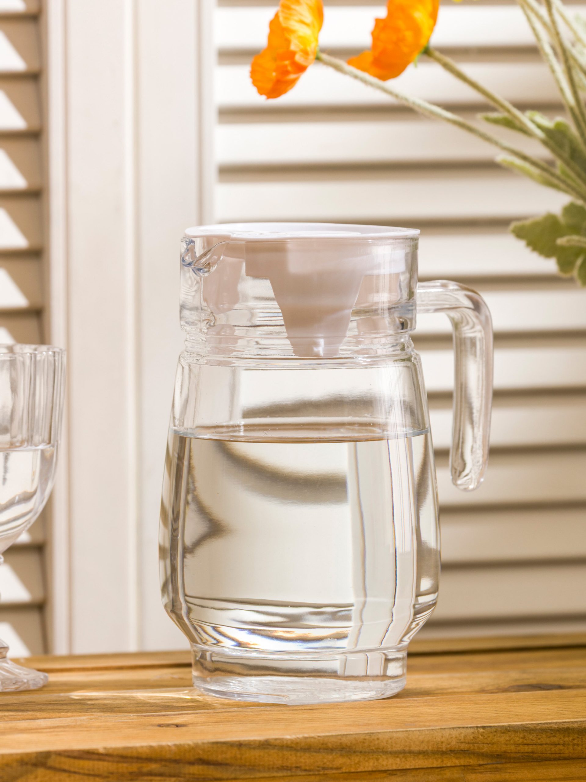 L_20201-S6DK86Z8-Q57_A.jpg Glass Carafe with Lid 1300 ml - Image 1