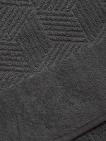 Indulge in the softness of our 100x150 cm cotton bath towel. - Image 3