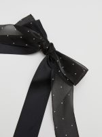 Bow-Detailed Hair Clip - Image 4
