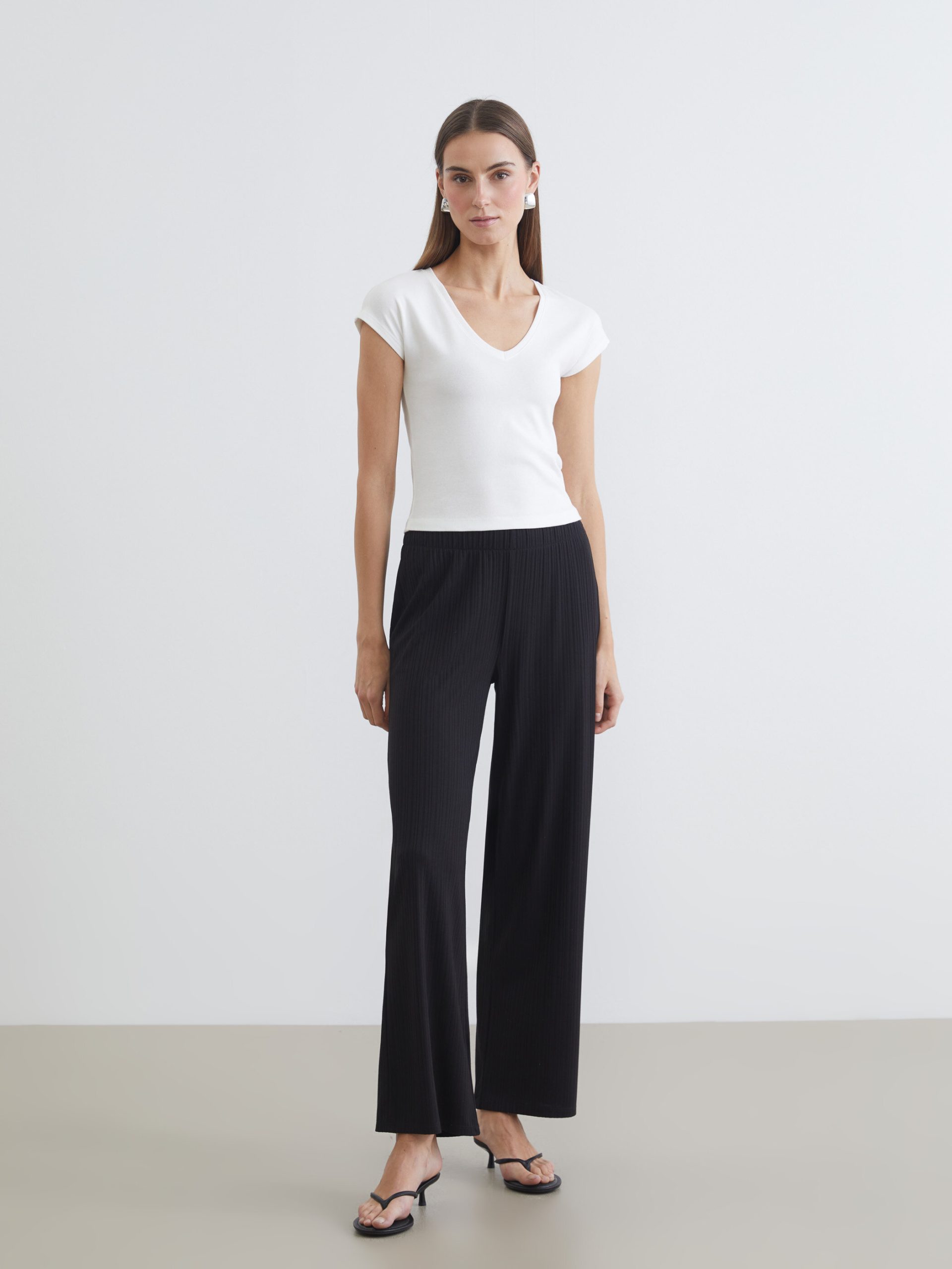 Textured Women's Trousers with Elastic Waistband