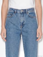 Mom Fit Women's Jeans - Image 3