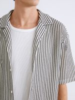 Loose Fit Striped Men's Shirt - Image 3