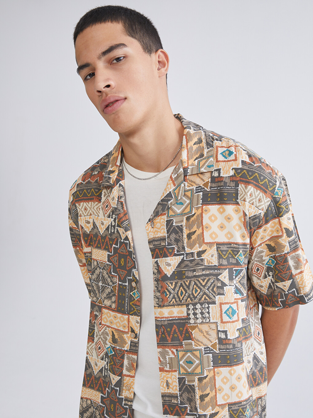 l_20261-s67771z8-lqy-97-72-0-184_a.jpg Men's Regular Fit Resort Collar Shirt - Image 1