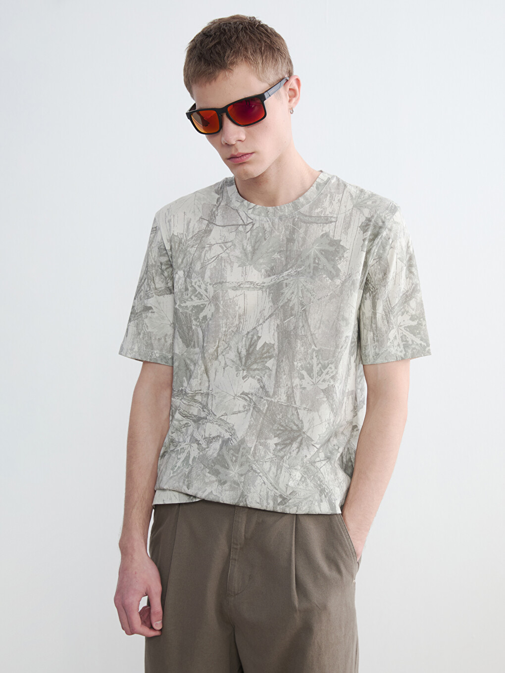 Crew Neck Printed Men's Knitted T-Shirt