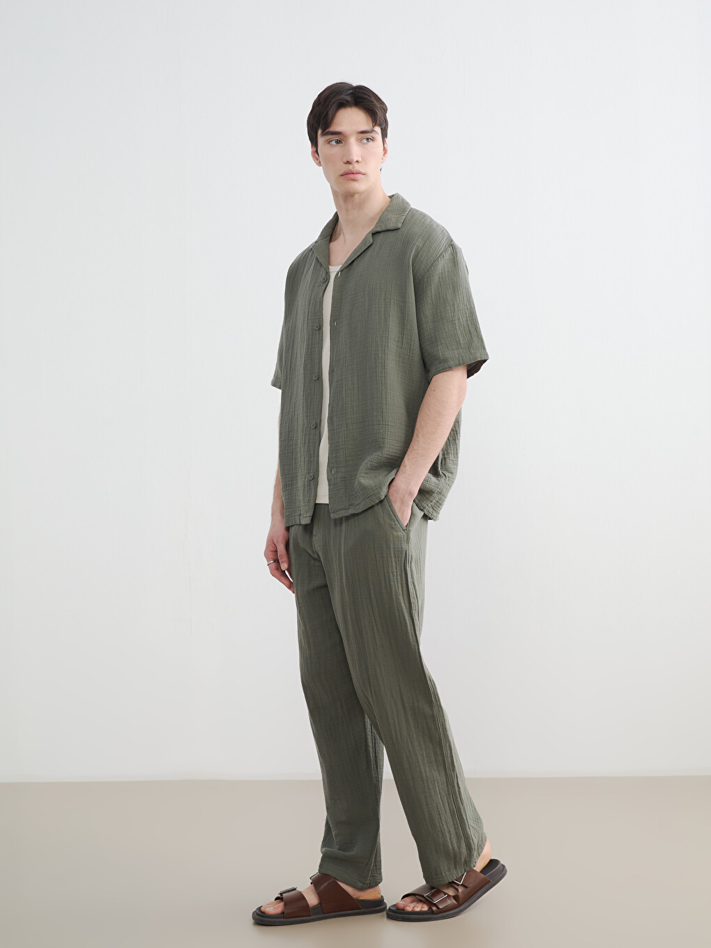 Loose Fit Men's Muslin Trousers