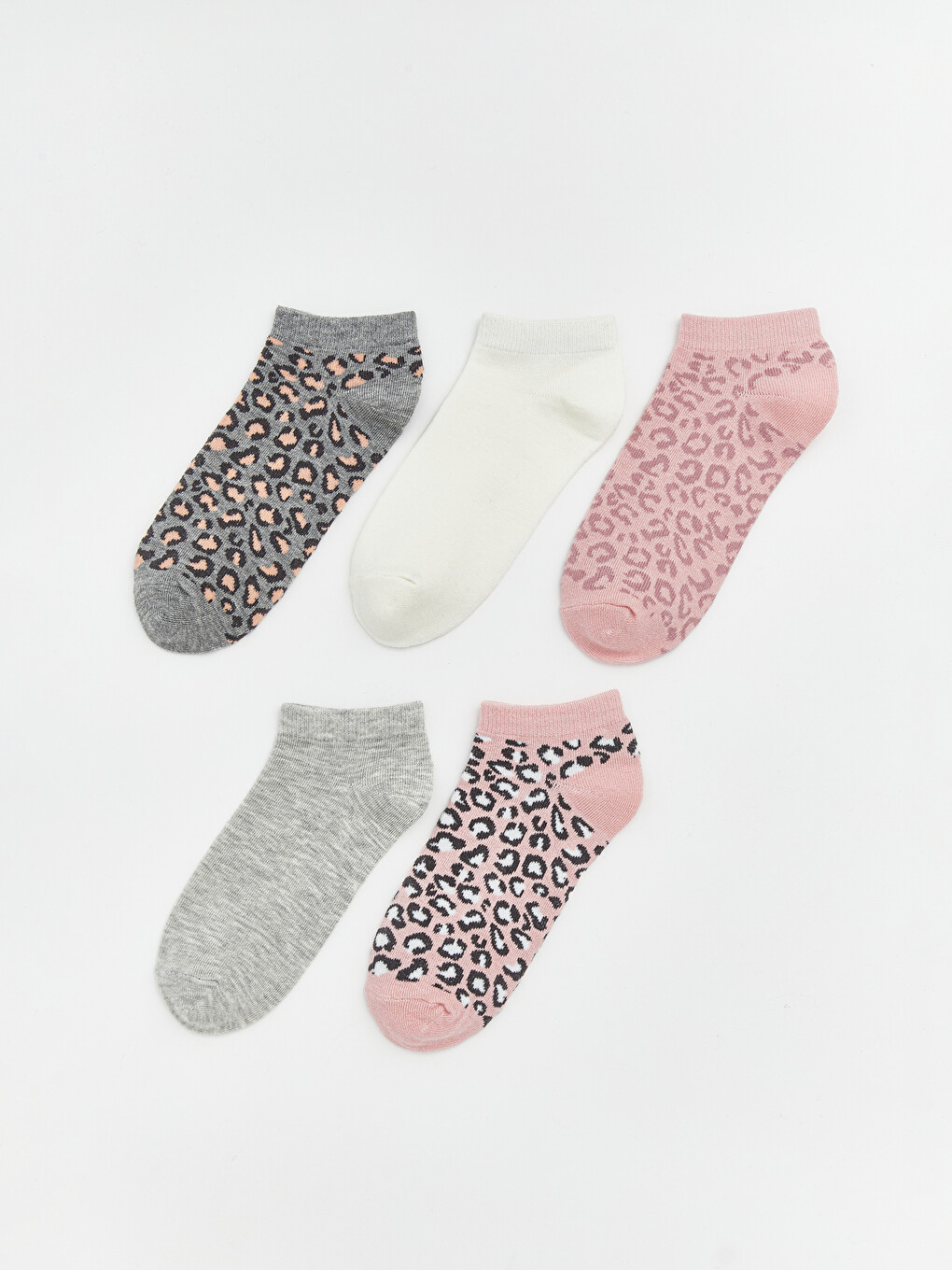 l_20261-s60619z8-lal_a.jpg Leopard Print Women's Trainer Socks 5-Pack - Image 1