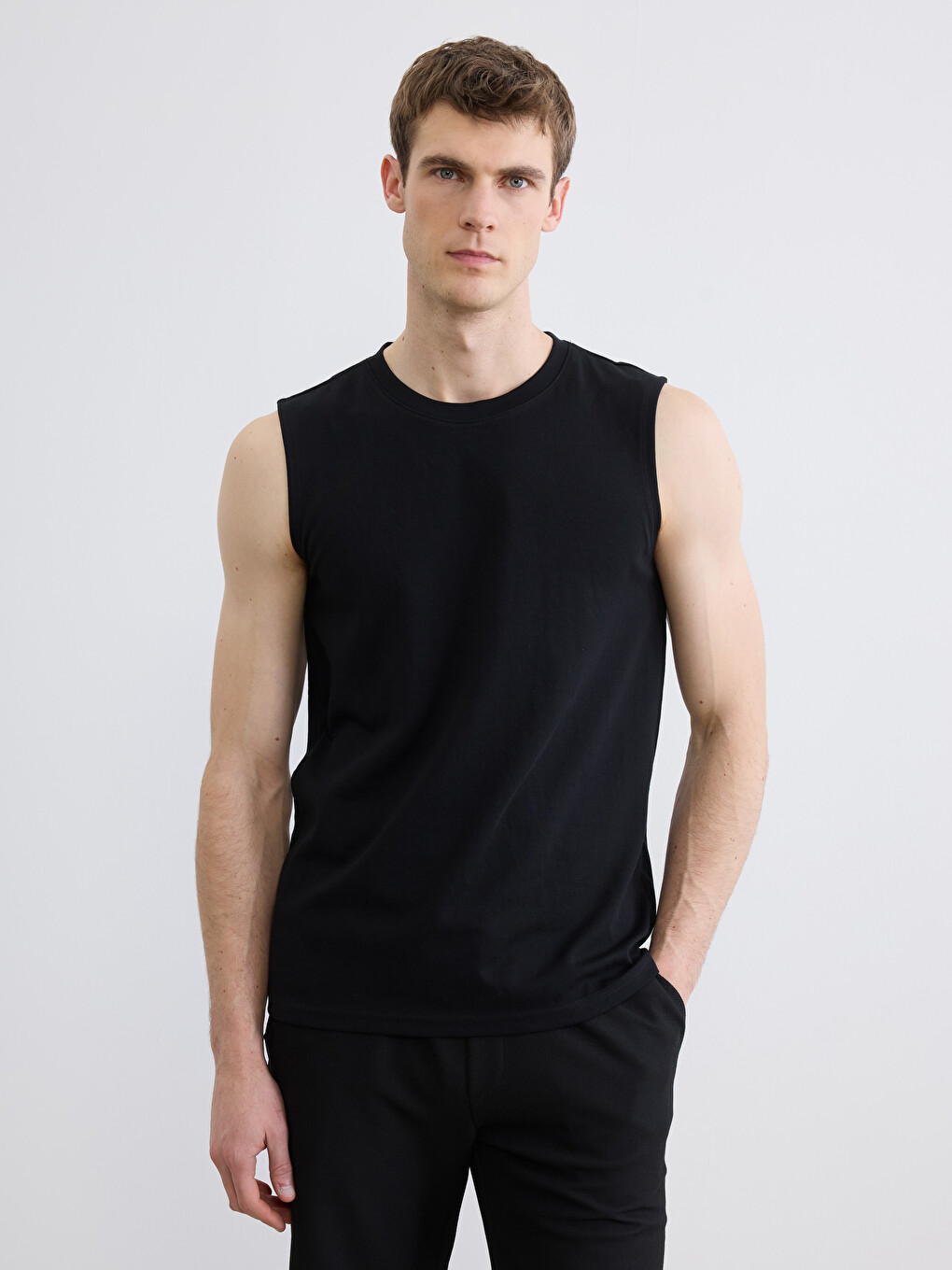 Crew Neck Men's Sleeveless T-Shirt