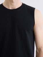 Crew Neck Men's Sleeveless T-Shirt - Image 3