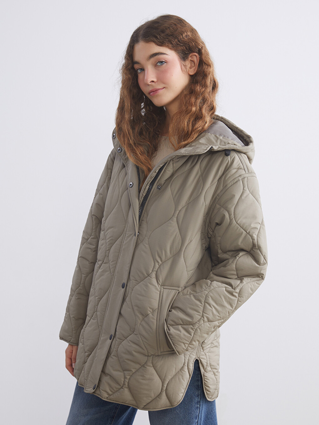 l_20261-s63684z8-kel-75-58-90-174_a.jpg Hooded Oversize Women's Puffer Coat - Image 1