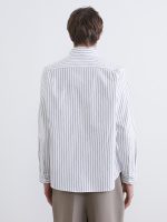 Men's Striped Oxford Shirt in a Regular Fit - Image 5
