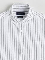 Men's Striped Oxford Shirt in a Regular Fit - Image 7