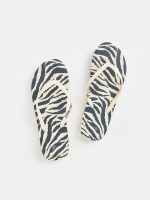Patterned Women's Flip-Flop - Image 3