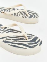 Patterned Women's Flip-Flop - Image 5