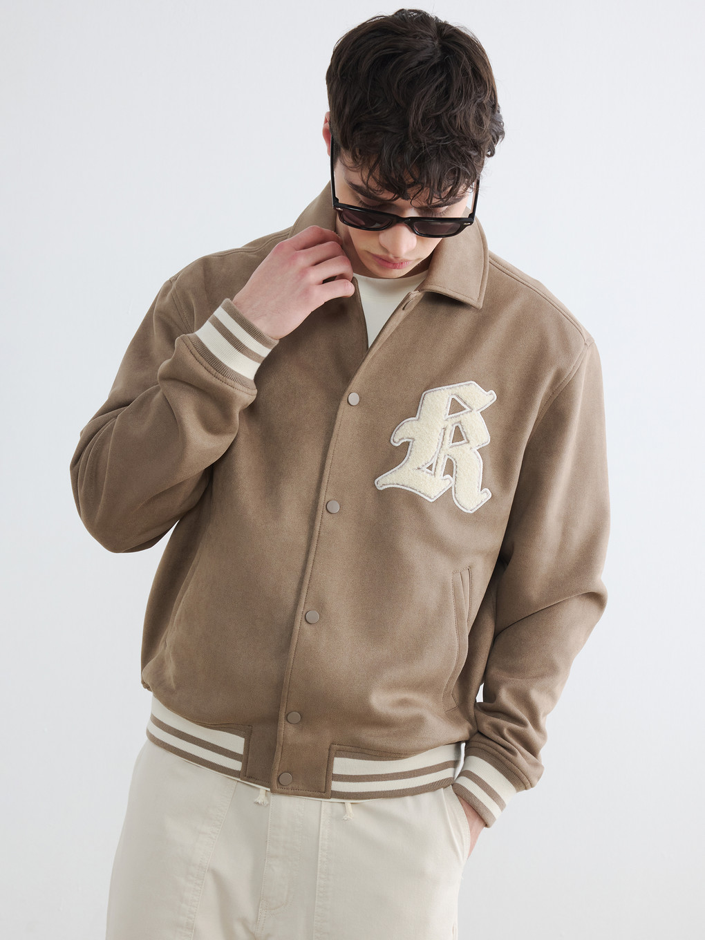 l_20262-w60710z8-j0v-91-71-92-185_a.jpg Shirt Collar Suede Men's Coat - Image 1